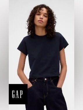 Gap x Victoria Beckham Organic Cotton Logo Cropped T-Shirt